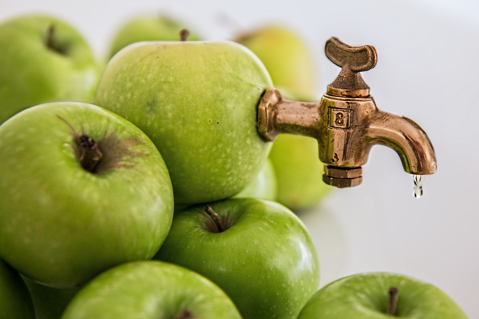 Learn How to Make Apple Juice: The 5-Step Guide