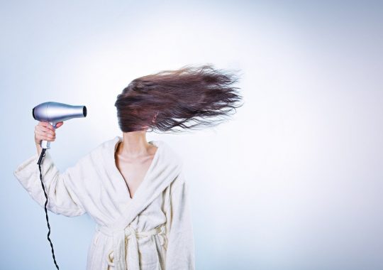 Say Goodbye to Flakiness: 8 Awesome Home Remedies for Dandruff